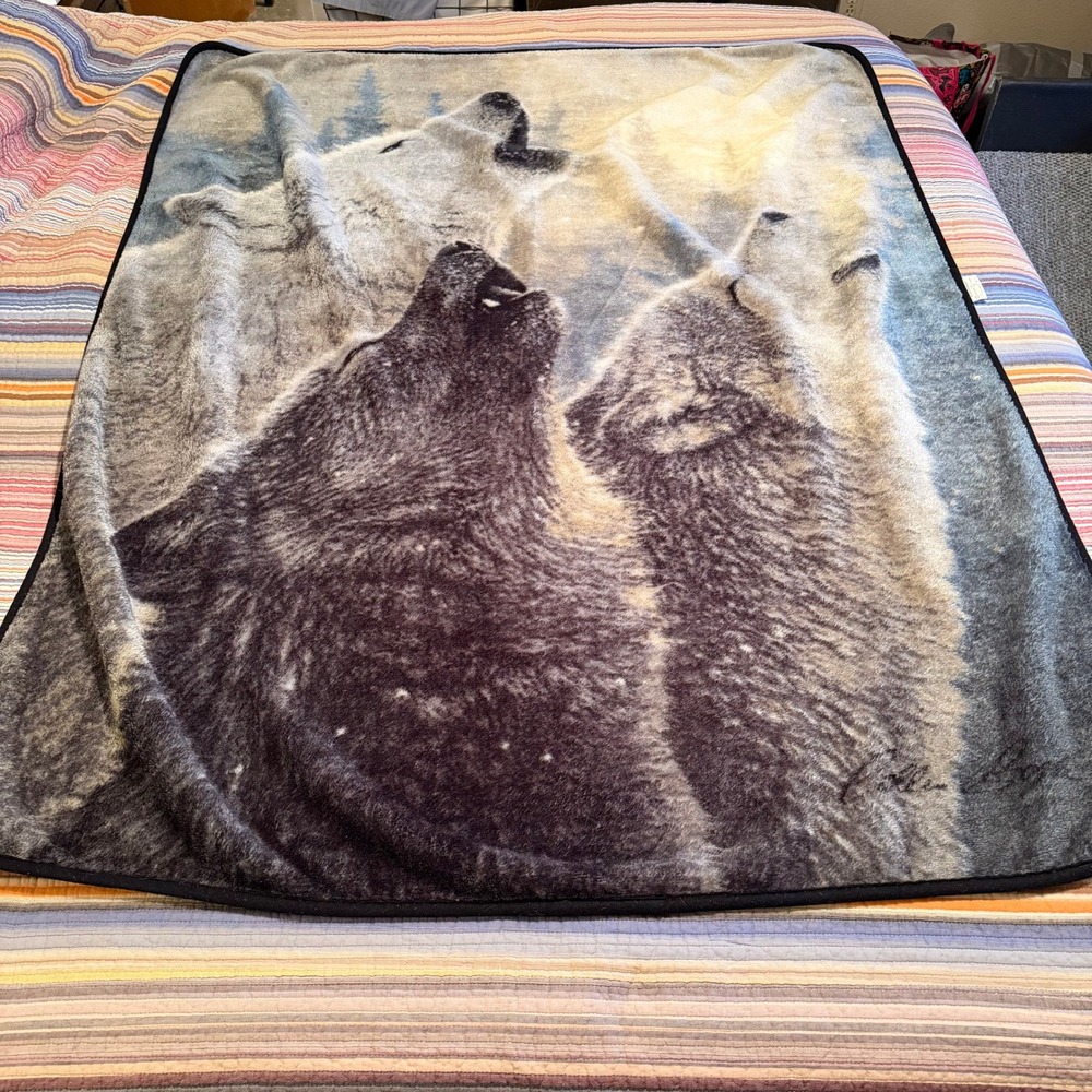 VTG‎ The Northwest Company Howling Wolves Fleece Throw Blanket In Harmony Gray